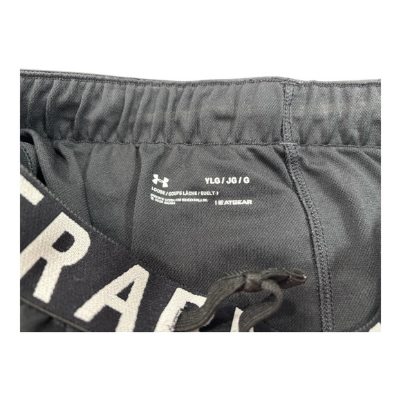 Under Armour Girls Large Black Shorts - Picture 4 of 4